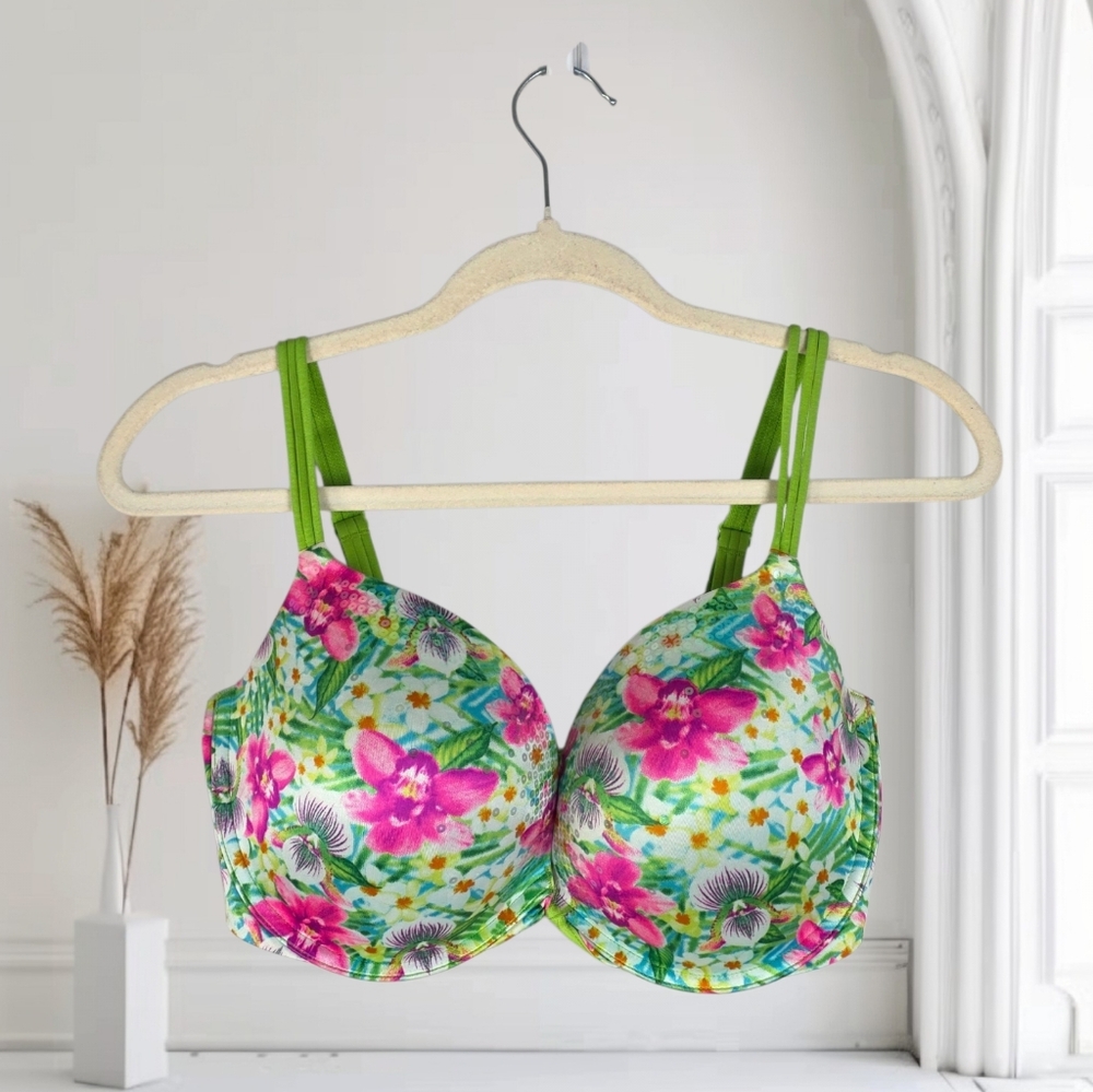 Victoria Secret Very Sexy Embellished Floral Push Up Bra Size 36DD
